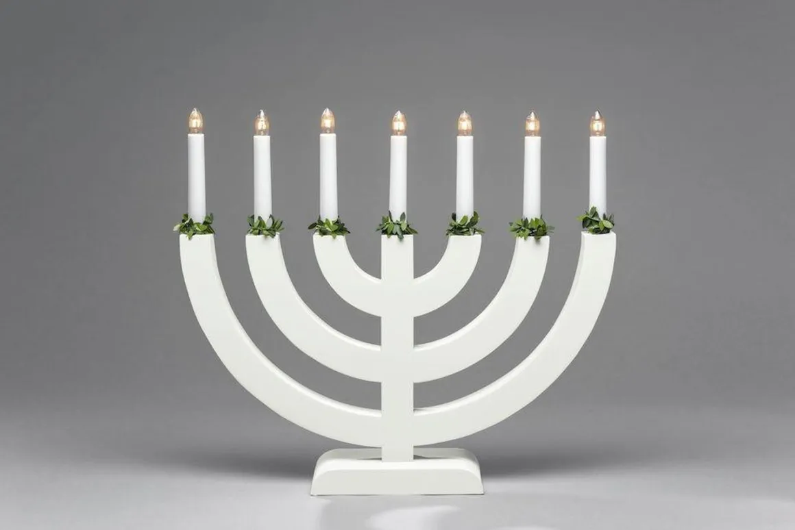 Adventsstake 7 armet - Hvit