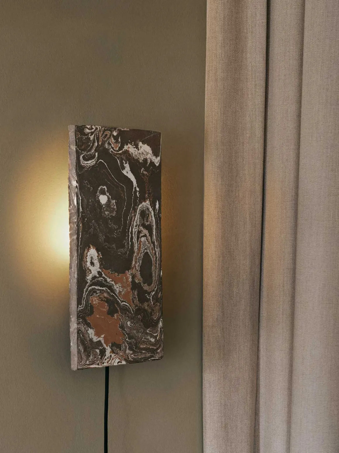 Argilla vegglampe - brun marmor