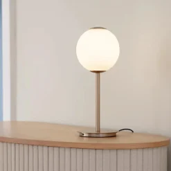 Audrey bordlampe med USB-C