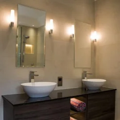 Bari vegglampe