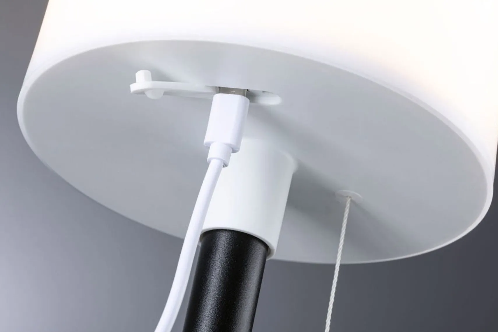 Bartja bordlampe oppladbar via USB eller solcelle 2700 Kelvin IP44