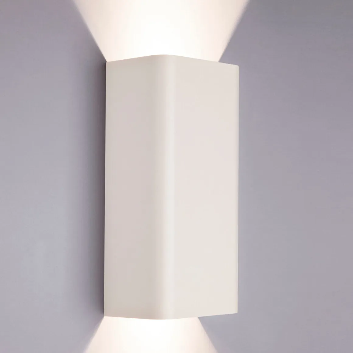Bergen vegglampe opp/ned lys - Hvit