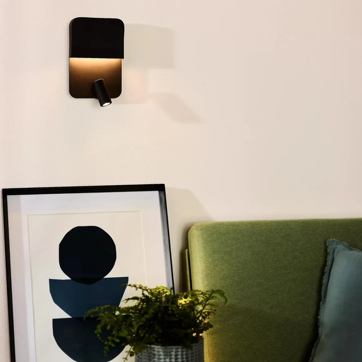 Boxer vegglampe 10W 3000 Kelvin m/USB - Svart