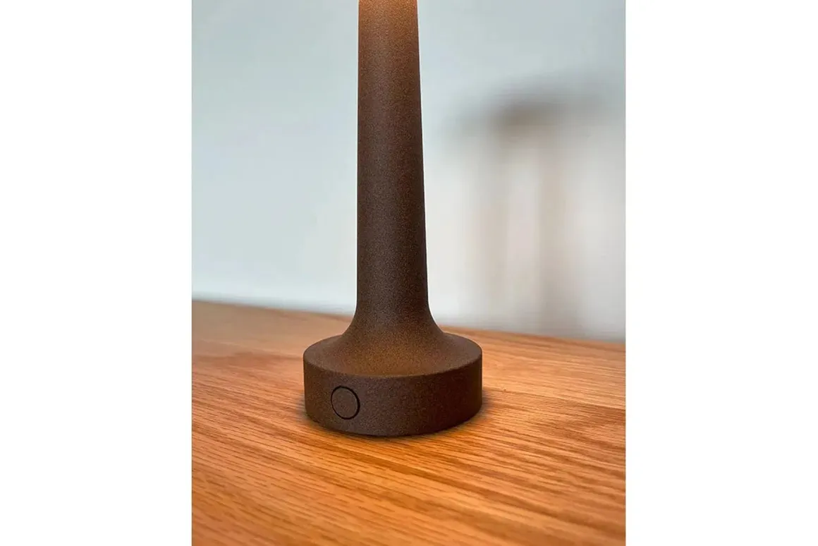 Buddy bærbar bordlampe oppladbar 4W 3000 Kelvin