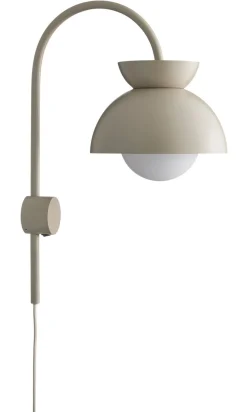 Butterfly vegglampe