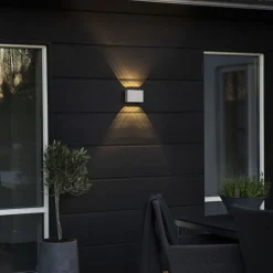 Chieri vegglampe utendørs opp/ned 8x1W IP54 - Hvit