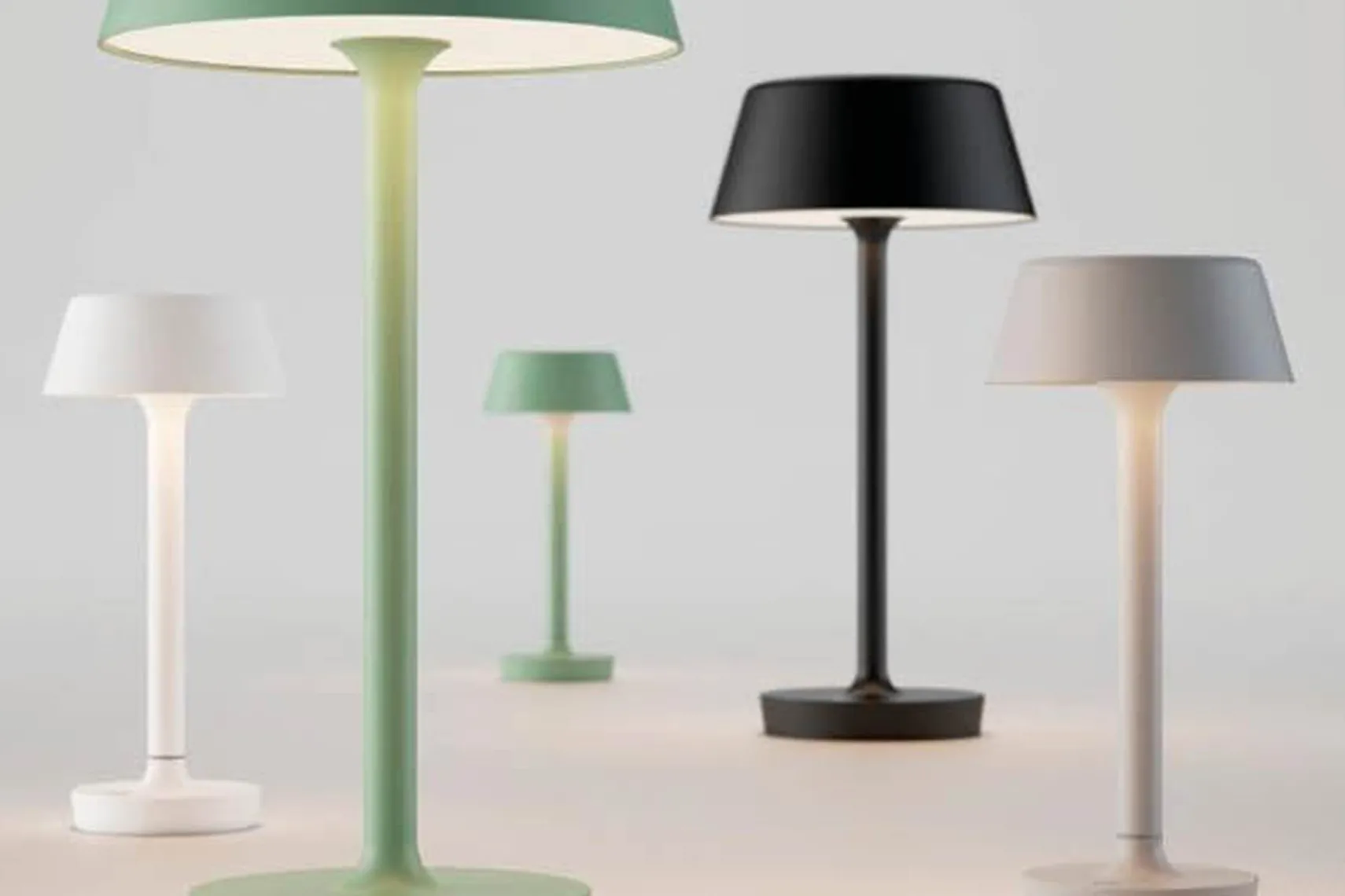 Companion oppladbar bordlampe 3W 3000K - Matt Svart