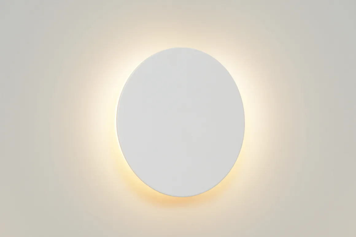Eklyps vegglampe 15 cm
