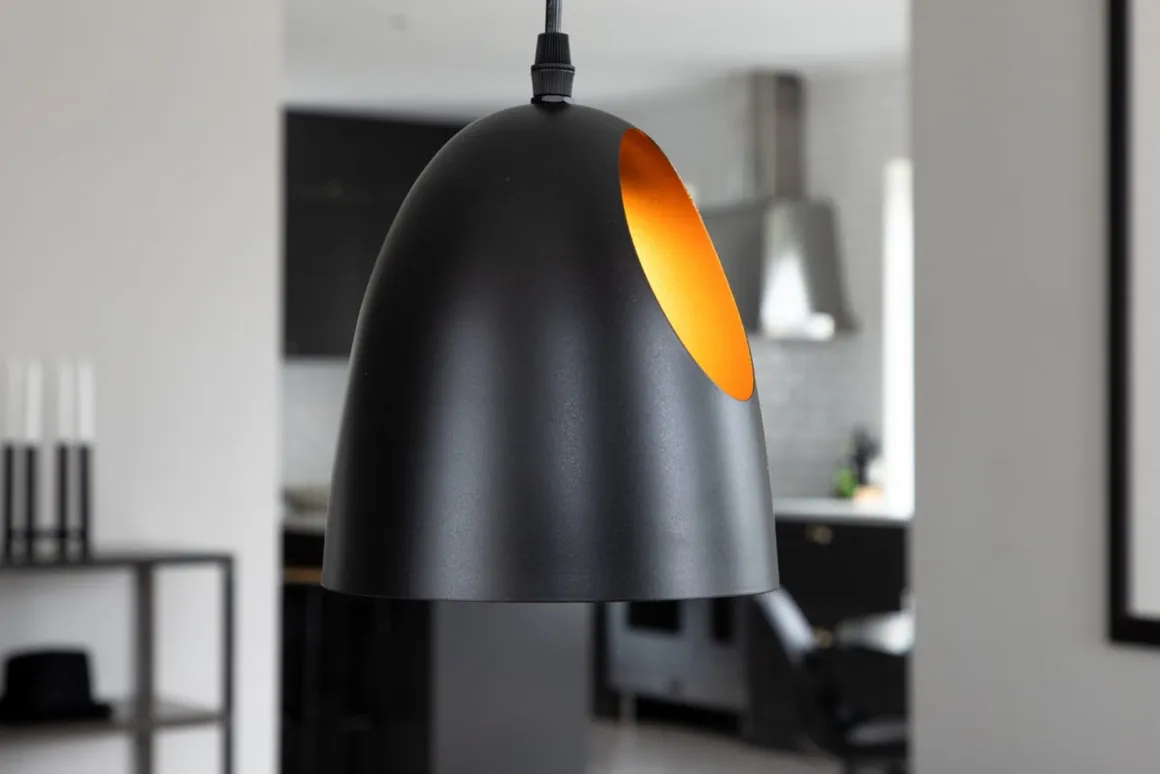 Elda takpendel 16 cm - Svart/Kobber