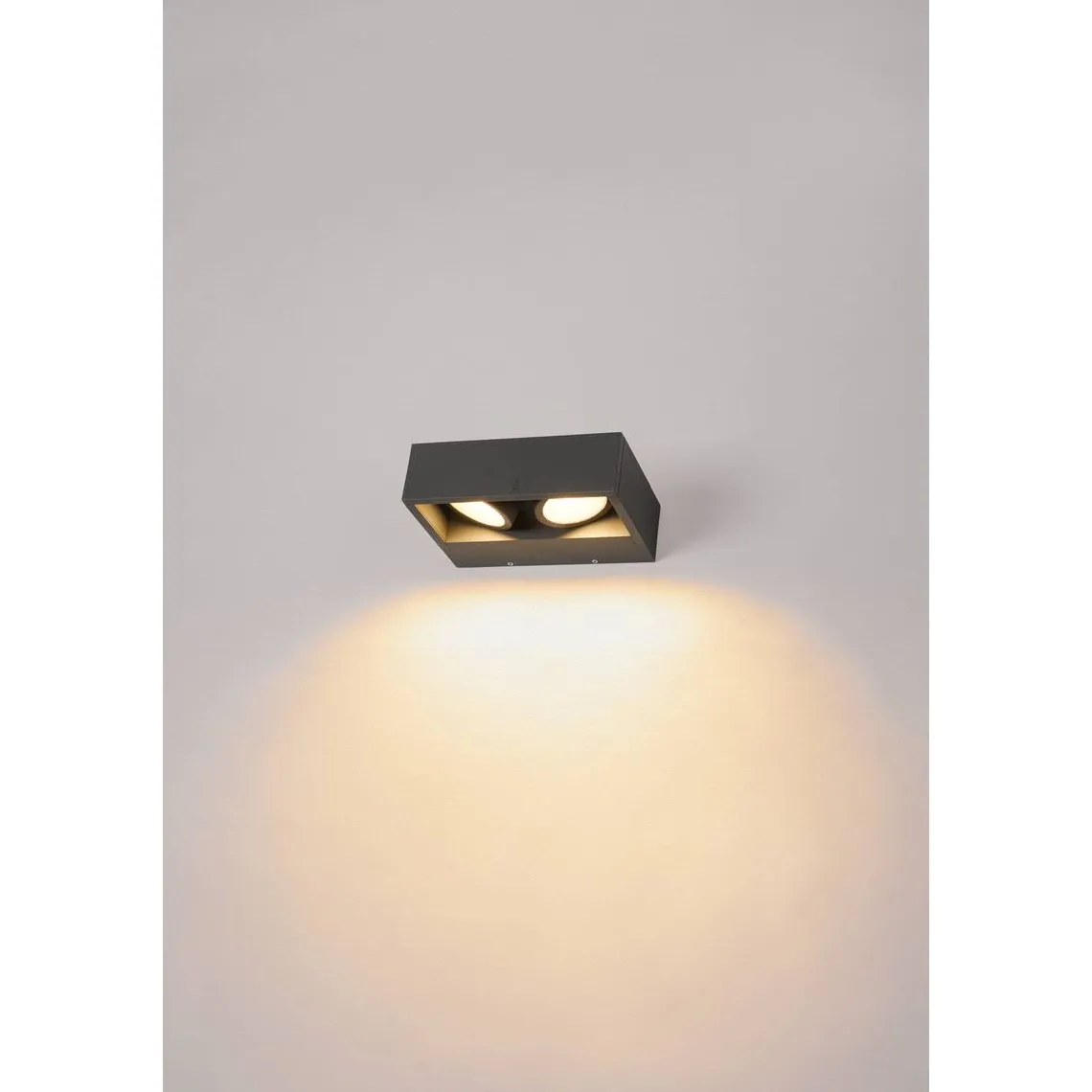 Eskina frame dobbel vegglampe utendørs 27W 3000/4000 Kelvin IP65
