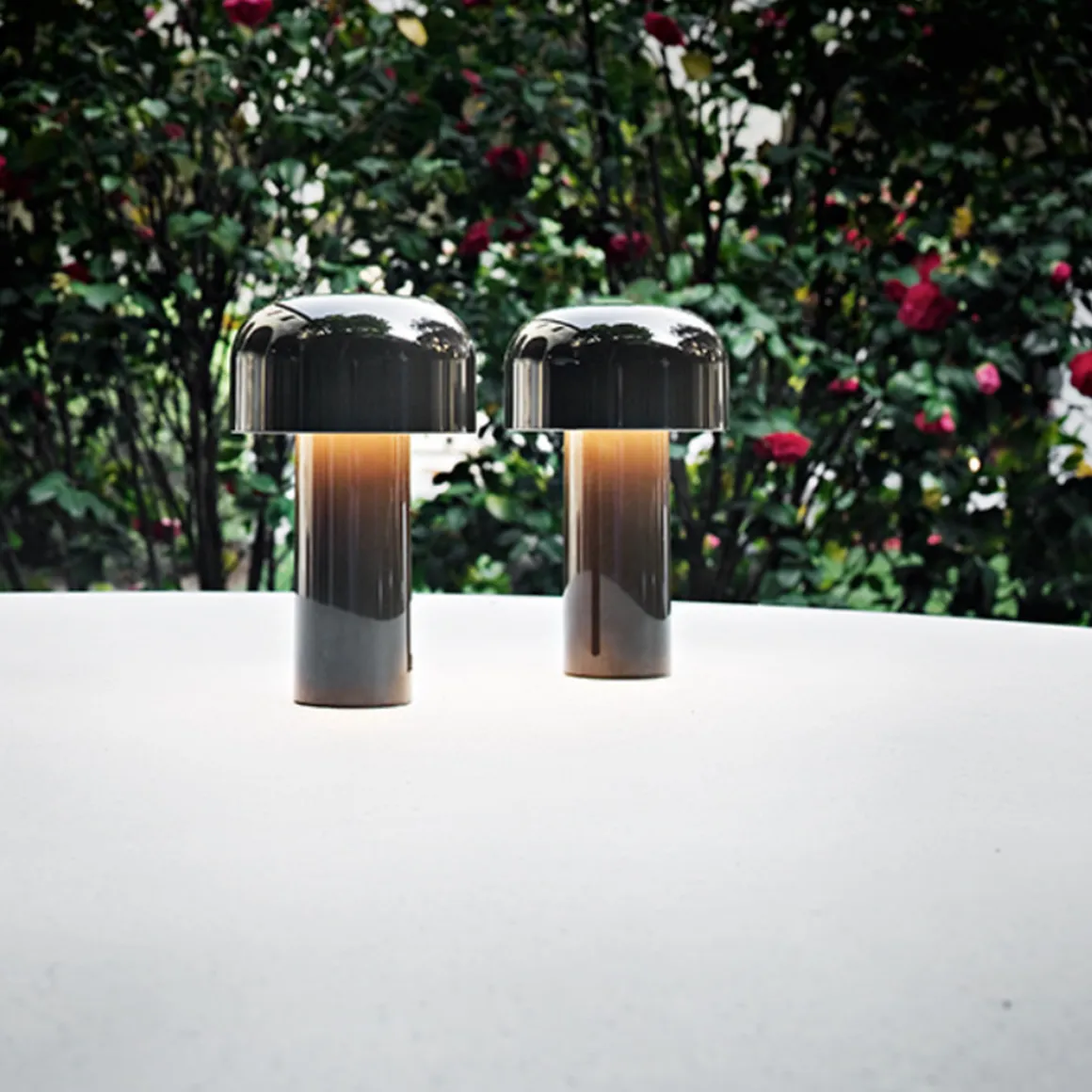 Flos Bellhop oppladbar bordlampe