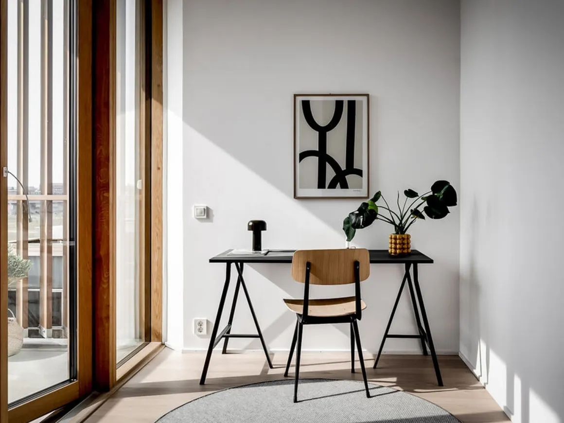 Flos Bellhop oppladbar bordlampe