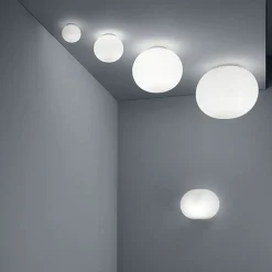 Flos Mini Glo-Ball C/W tak/vegg