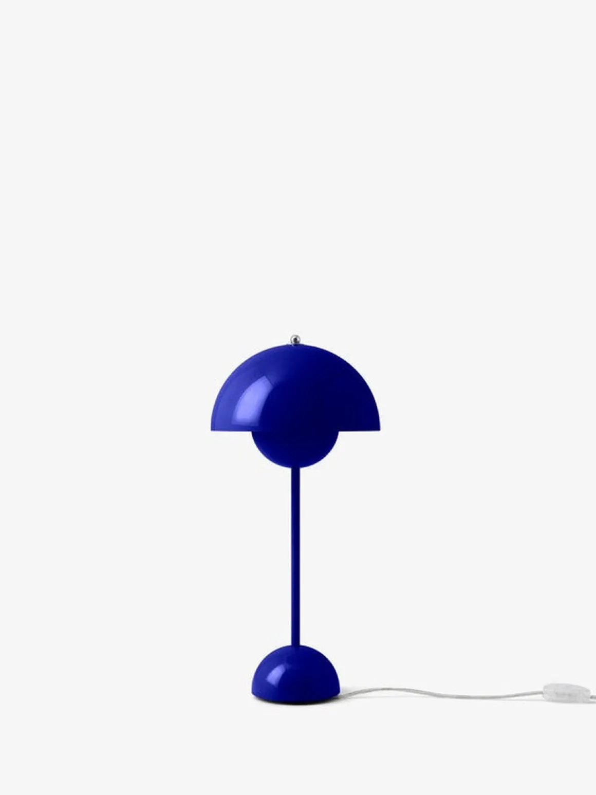 Flowerpot VP3 bordlampe