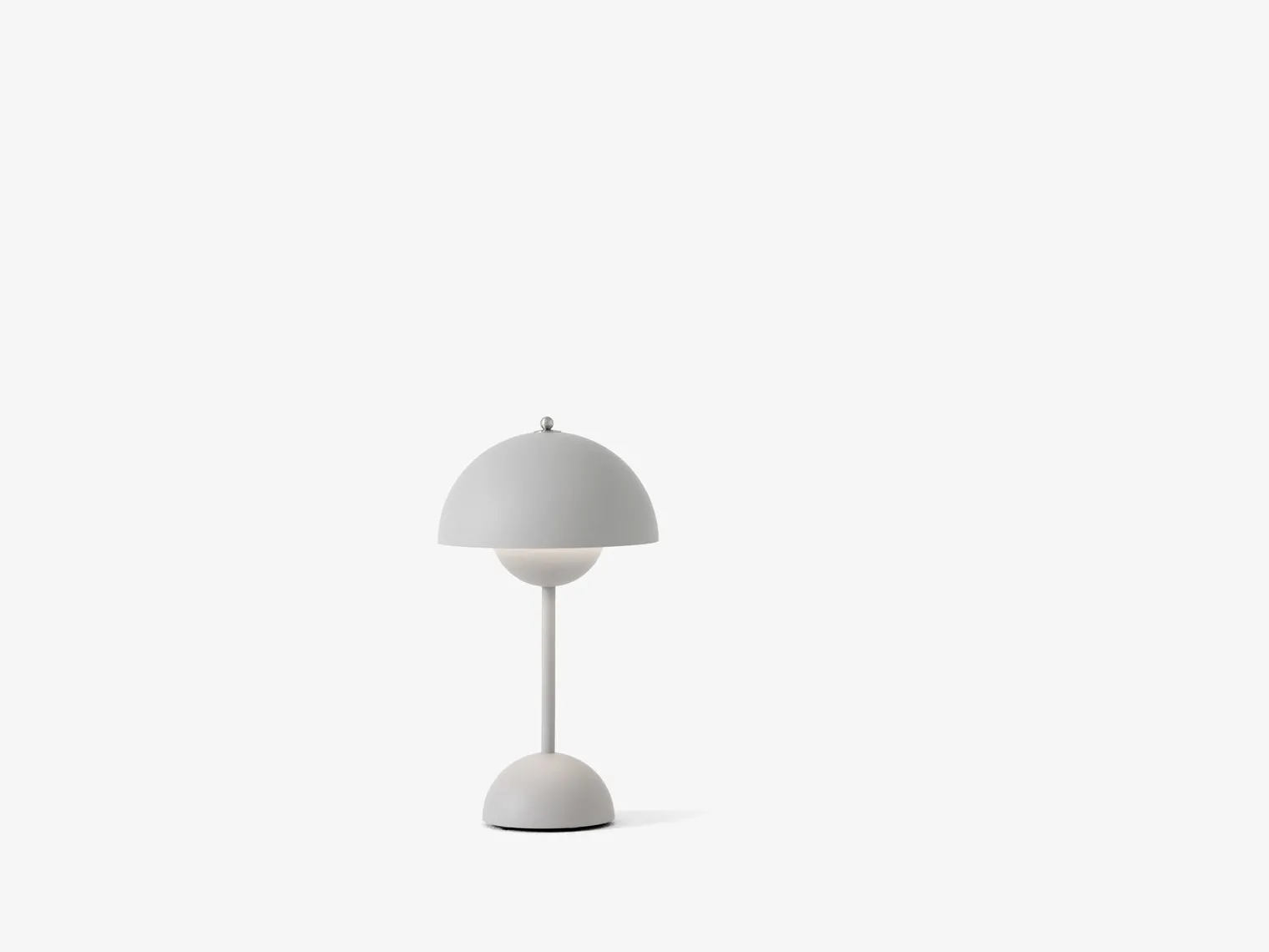 Flowerpot VP9 bærbar bordlampe