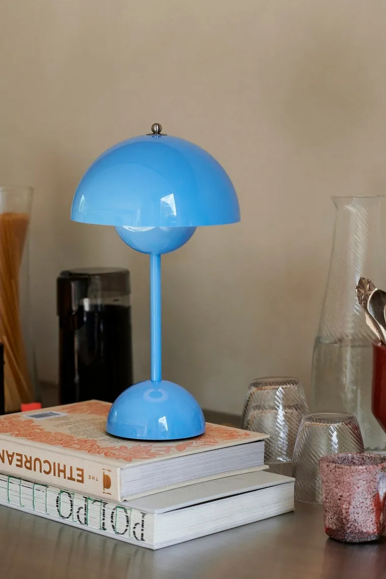 Flowerpot VP9 bærbar bordlampe