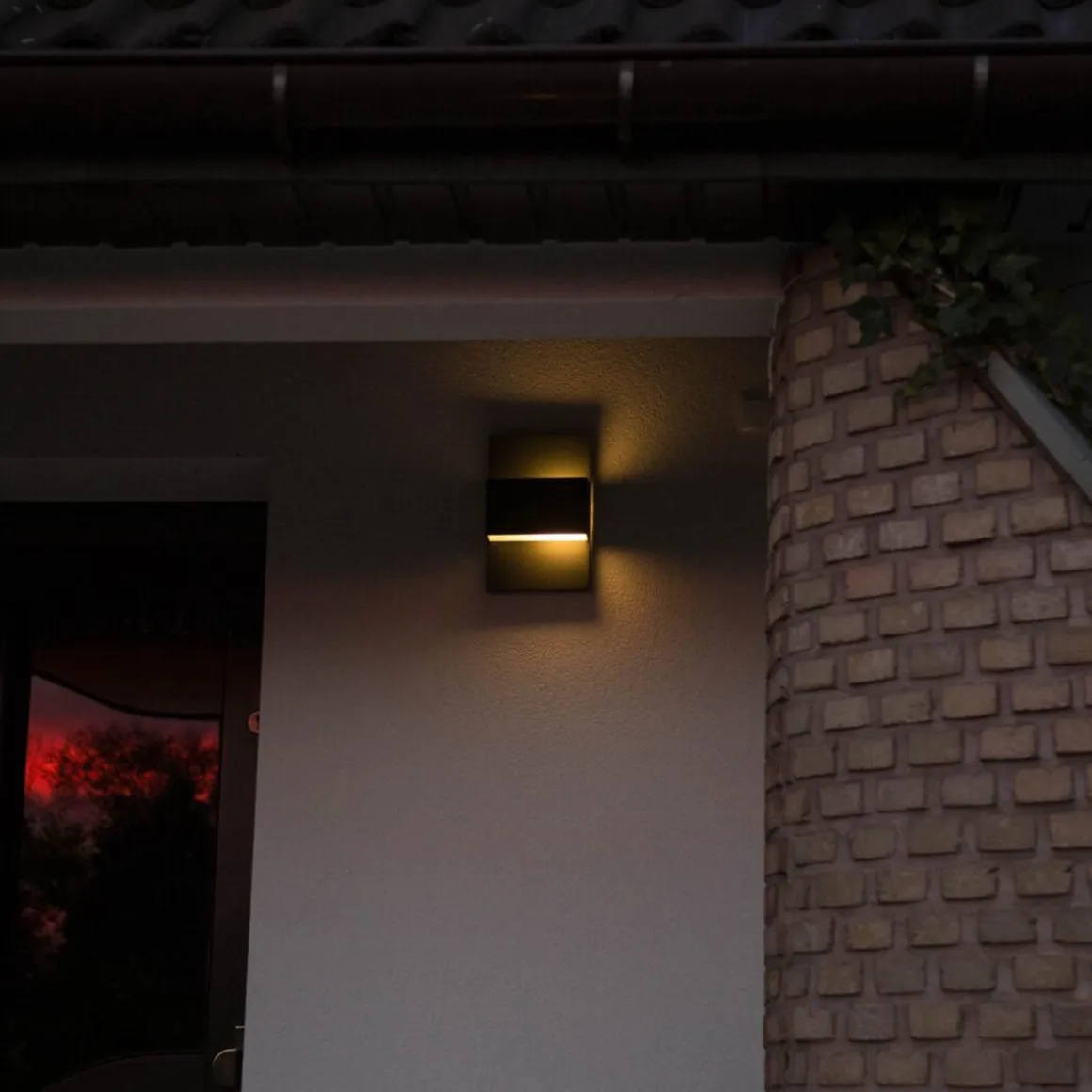 Geneva LED