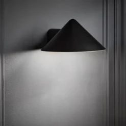 Grasp vegglampe