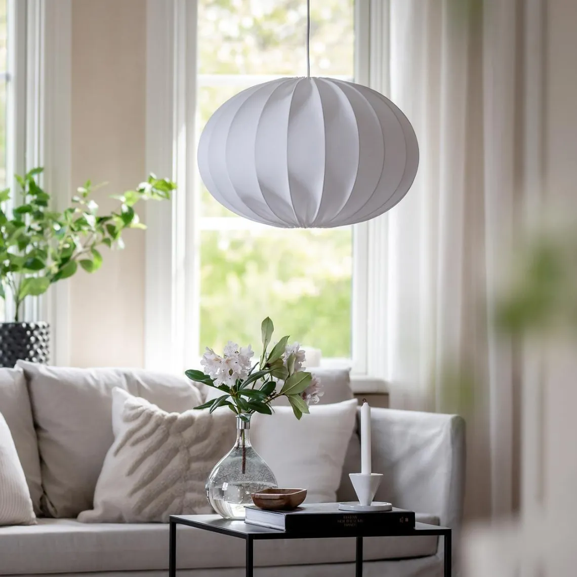 Hilma taklampe 60 cm - Hvit