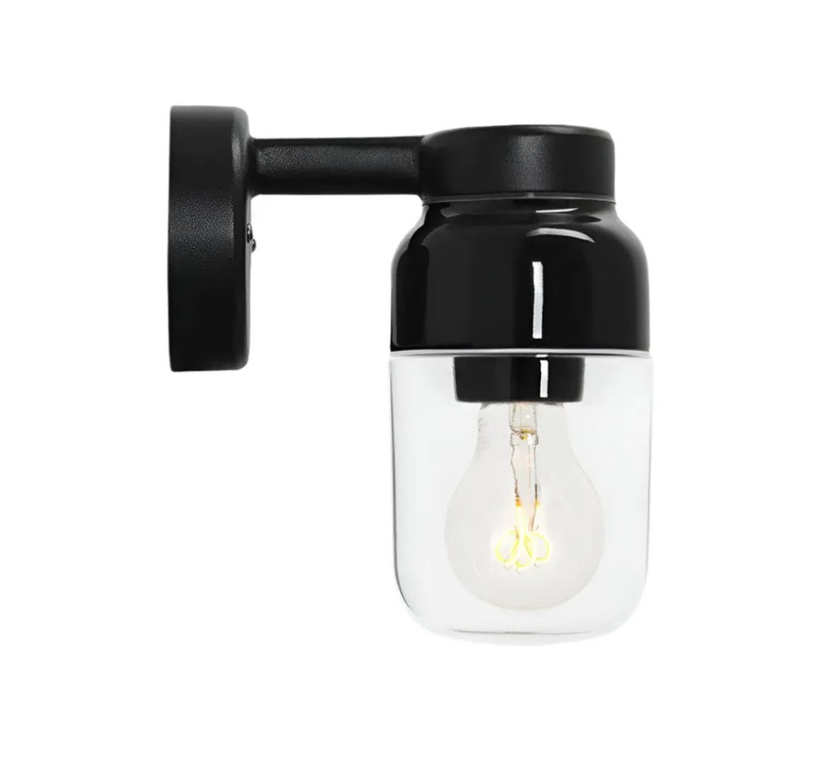 Ifø Ohm 100/210 vegglampe IP44