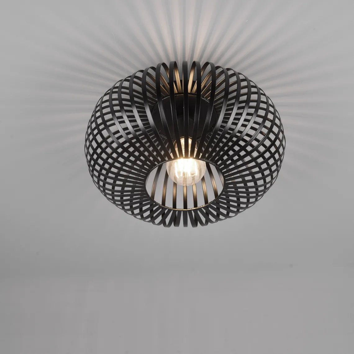 Johann taklampe 30 - Svart