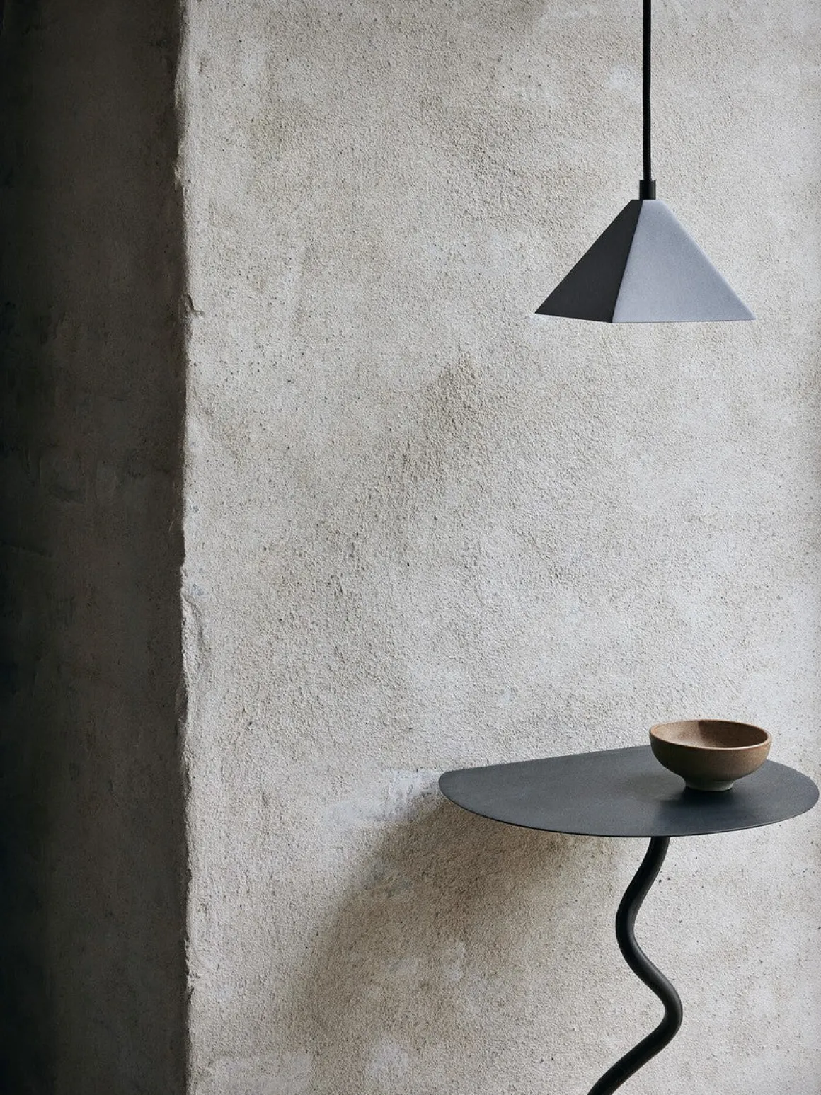 Kare taklampe Svart