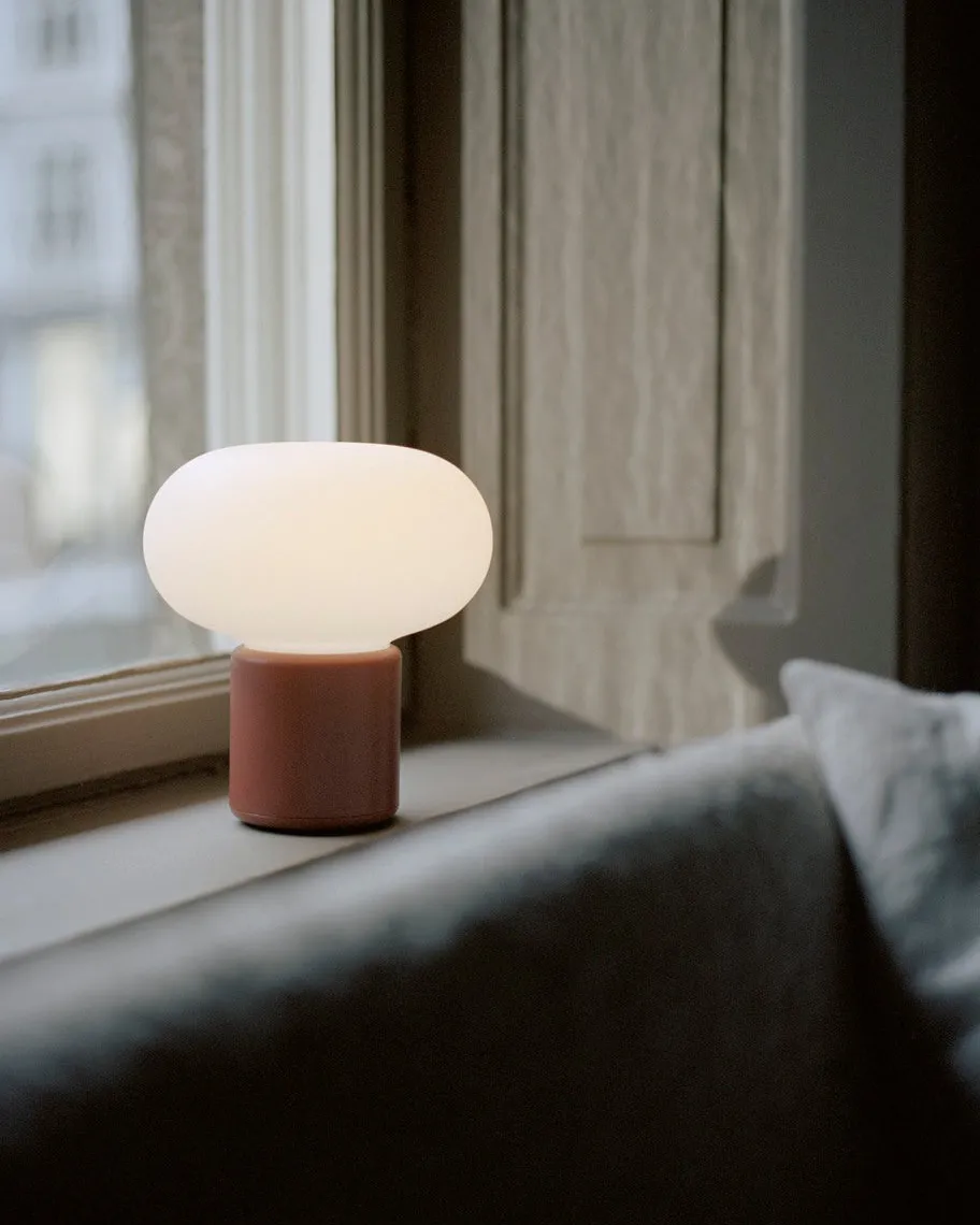 Karl-Johan bærbar bordlampe - Rød