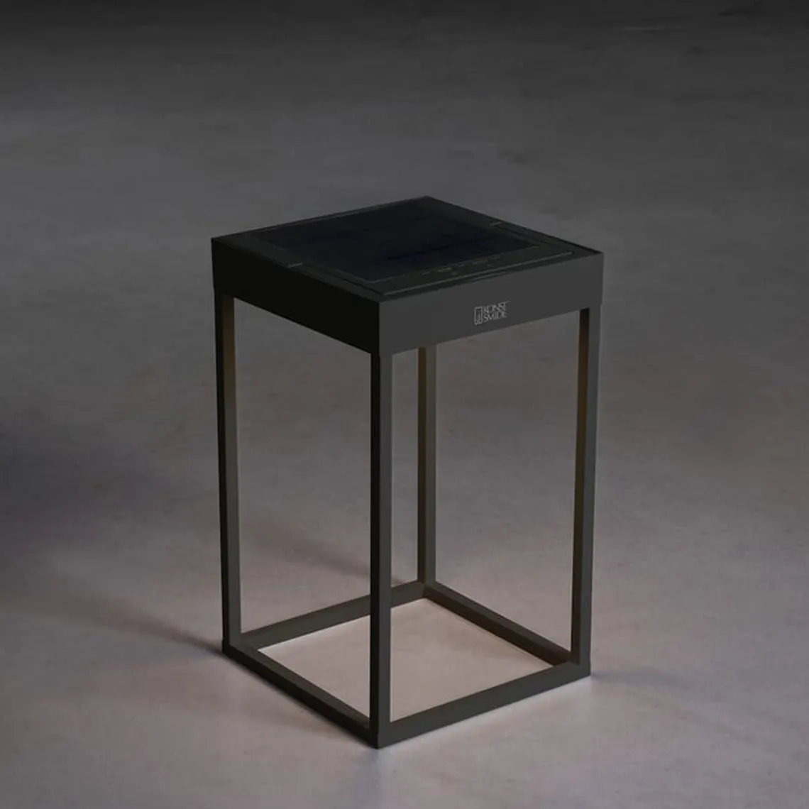 Lanterne Dimbar LED USB og Solcelle - Svart