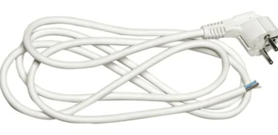 Ledning med vinklet plugg 2,5 meter 3x1,5 mm jordet - Hvit