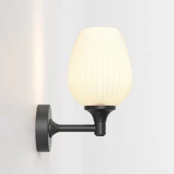 Liberty vegglampe for baderom IP44