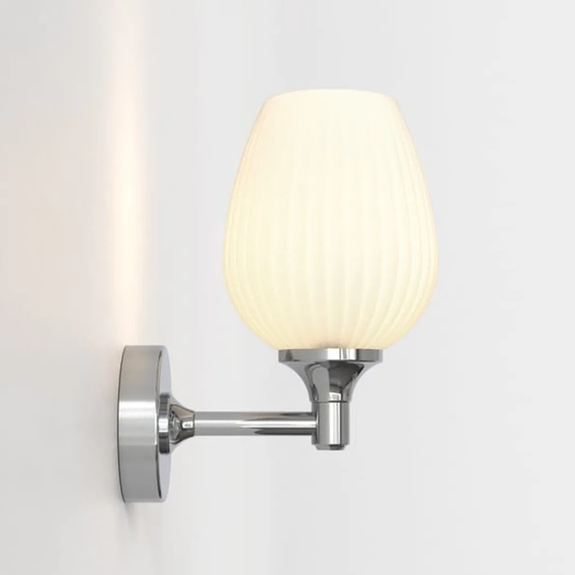 Liberty vegglampe for baderom IP44