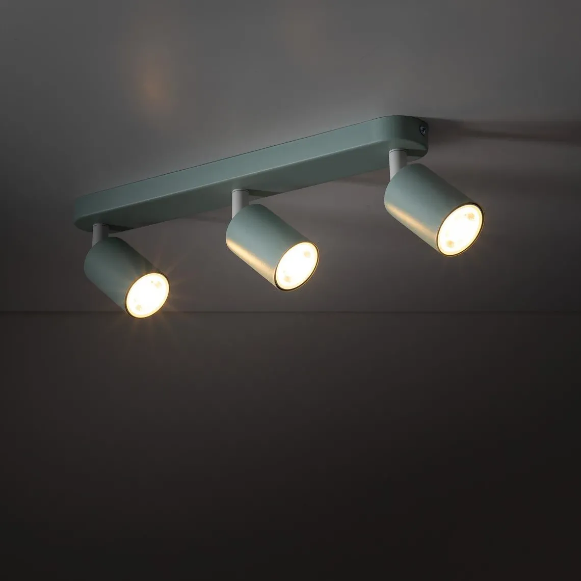 Livia triple takspot