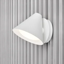 Louis Poulsen Keglen vegglampe