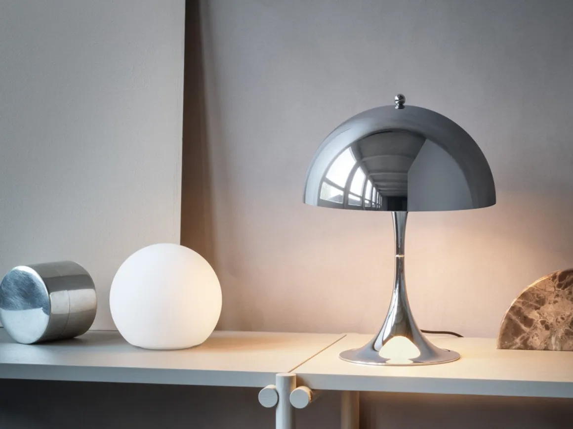 Louis Poulsen Panthella 250 bordlampe