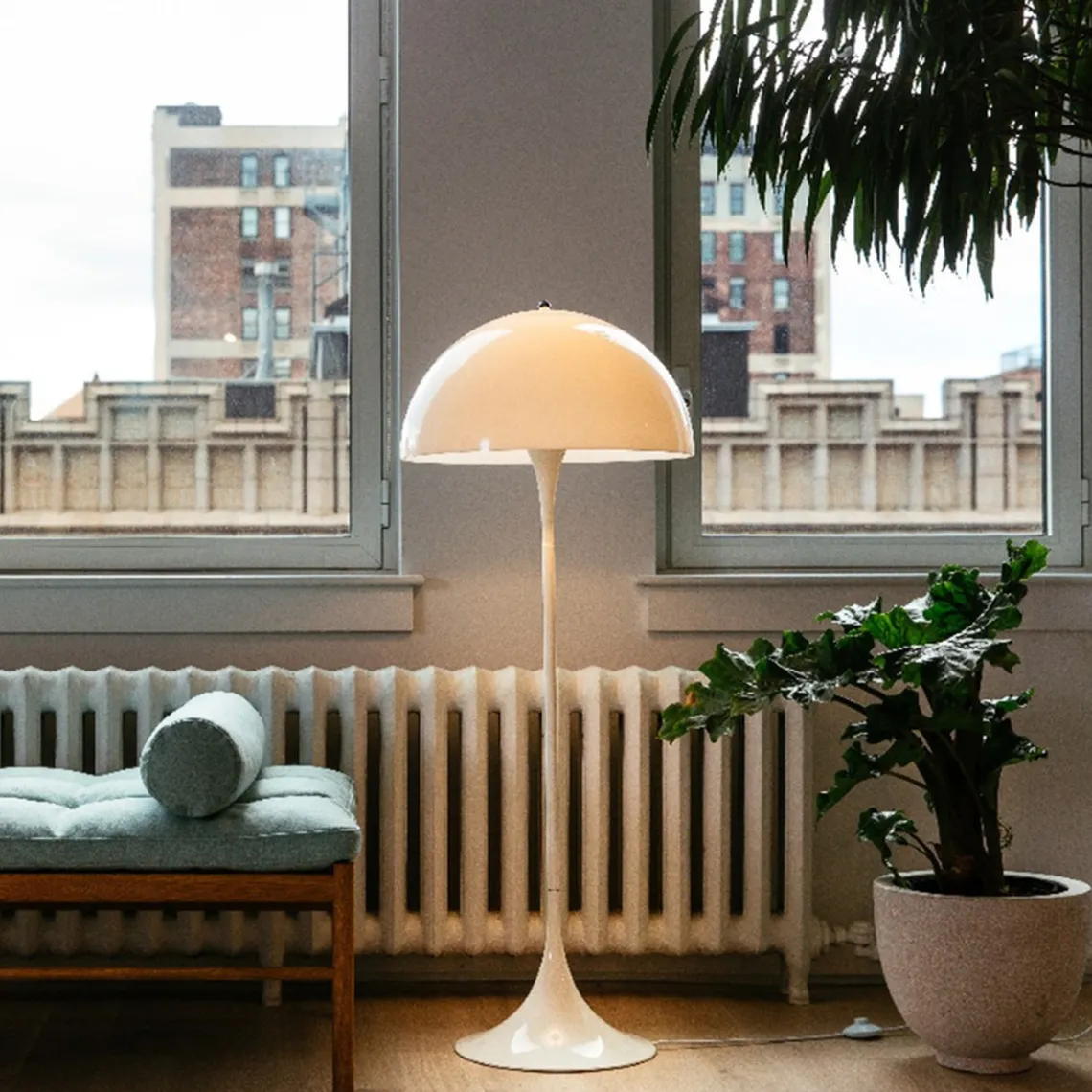 Louis Poulsen Panthella gulvlampe