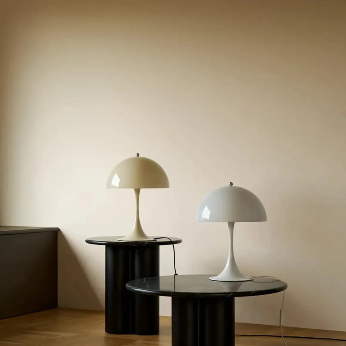 Louis Poulsen Panthella 320 V2 bordlampe