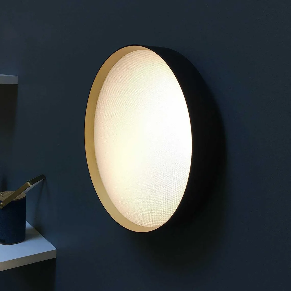 Lucia taklampe 60 cm 46 watt dimbar - Svart/Gull farget