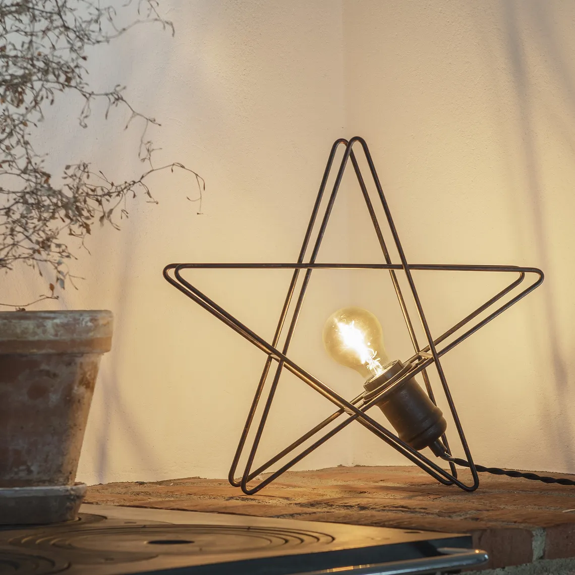 Metallstjerne 36 cm - Svart