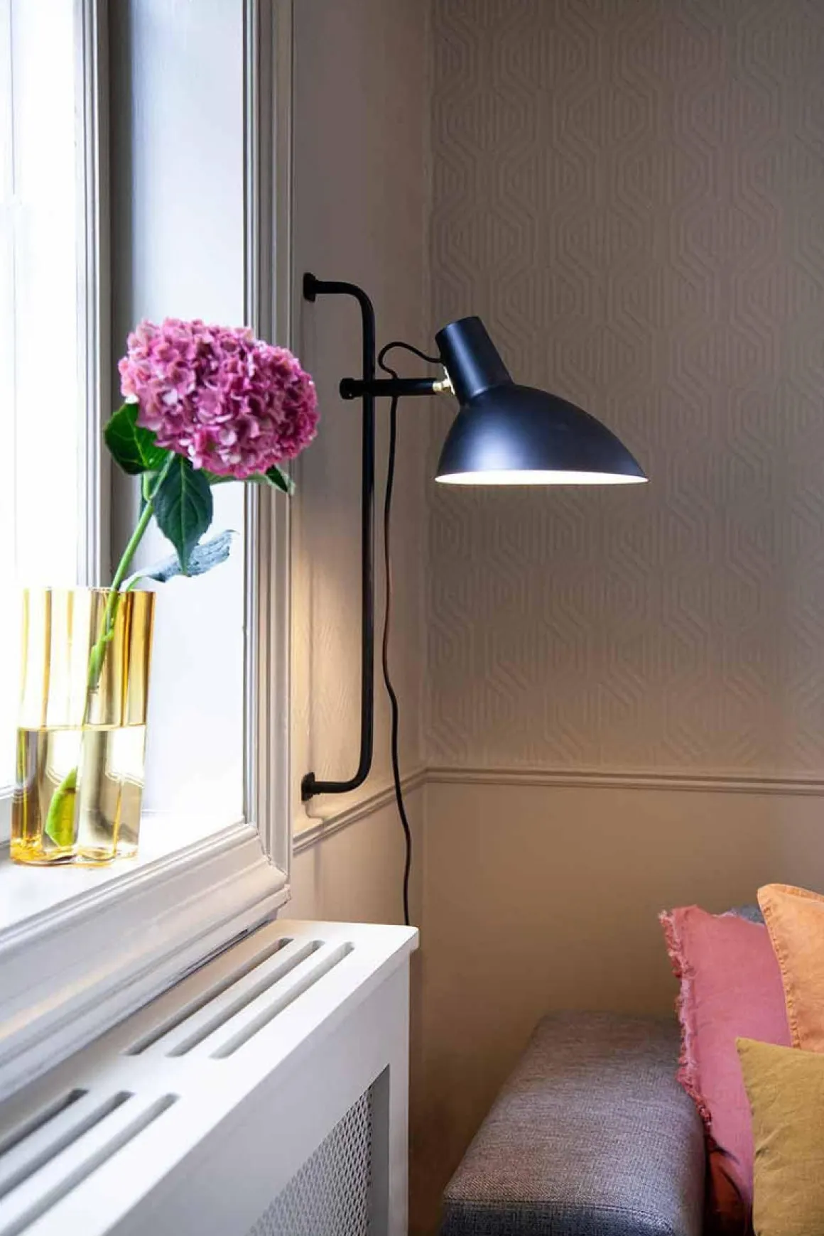 Metropole grande vegglampe - Svart