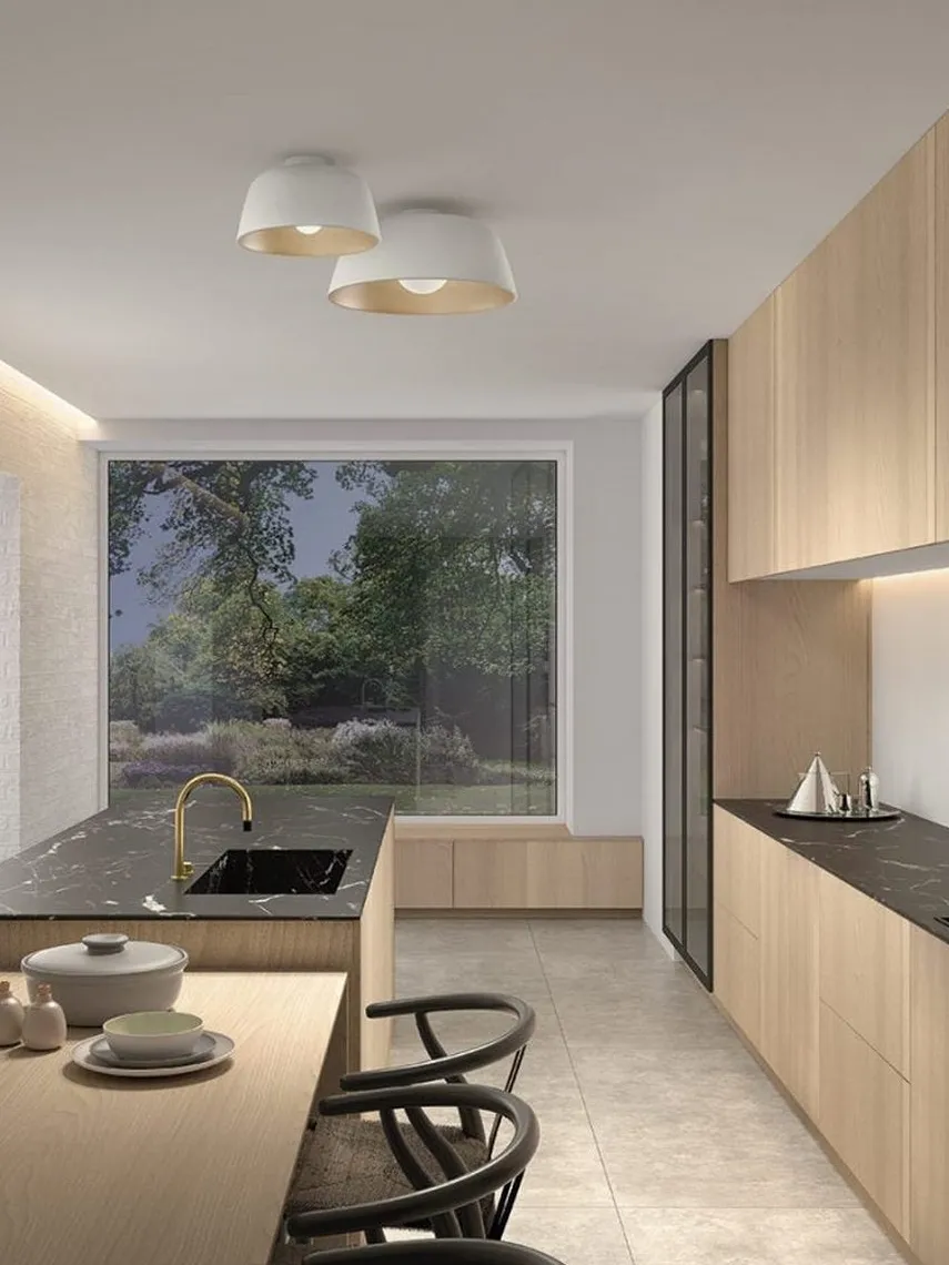 Miso taklampe 28,5 cm - Hvit/Gullfarget