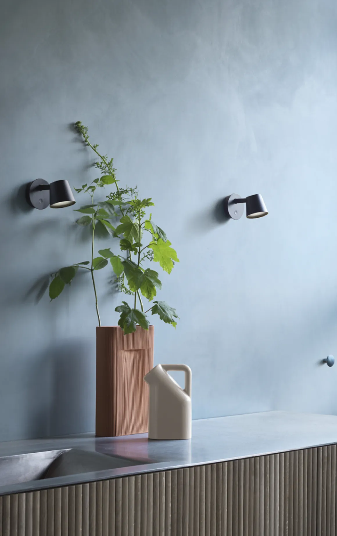 Muuto Tip vegglampe