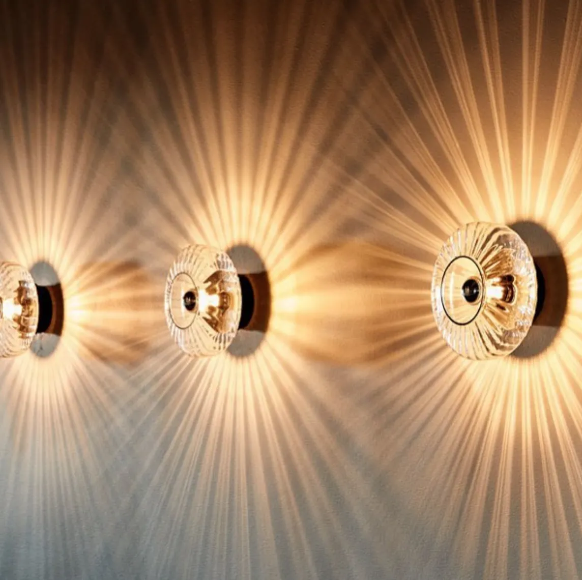 New Wave Optic 26 Wall Lamp - Klar