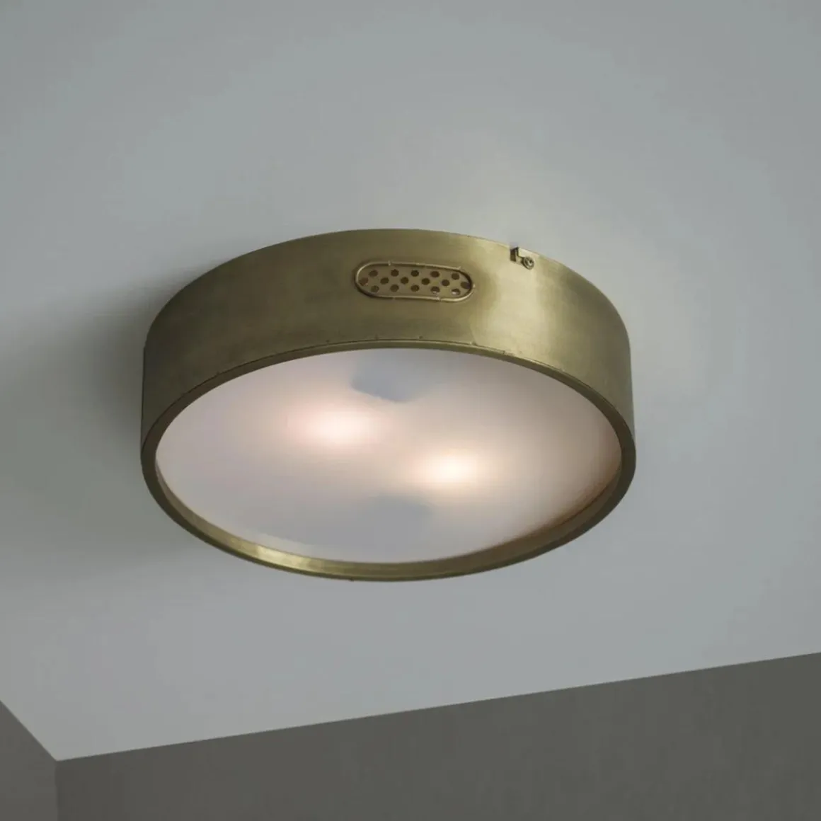 Norton taklampe 40 cm - Messingfarget