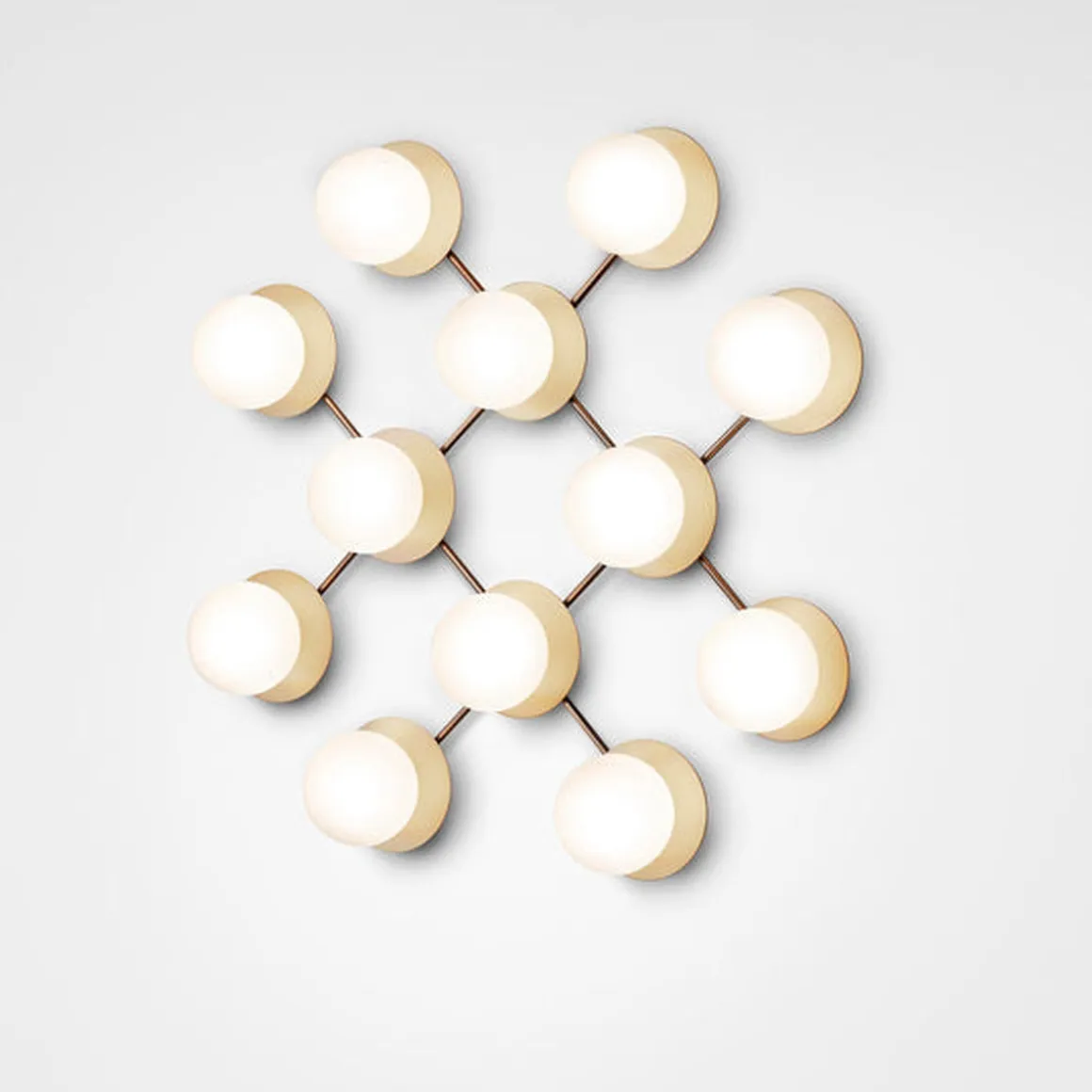 Nuura Liila 12 taklampe/vegglampe - opal