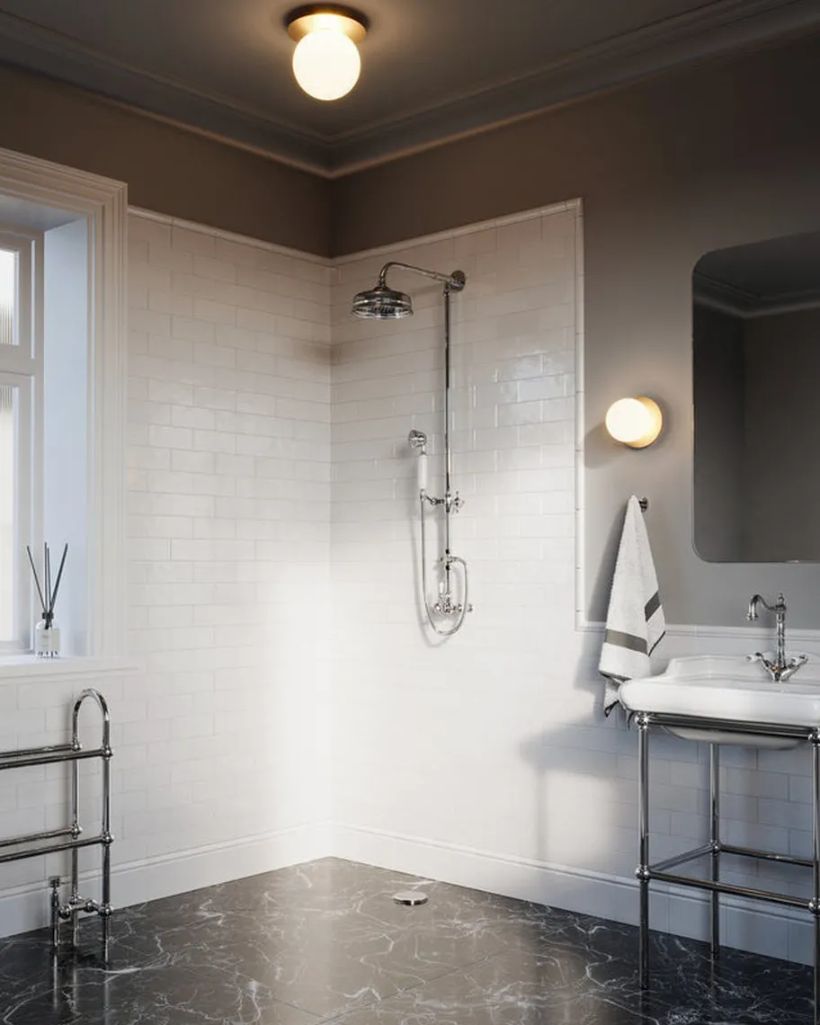 Nuura Liila 1 vegglampe/taklampe - medium - nordic gold / opal