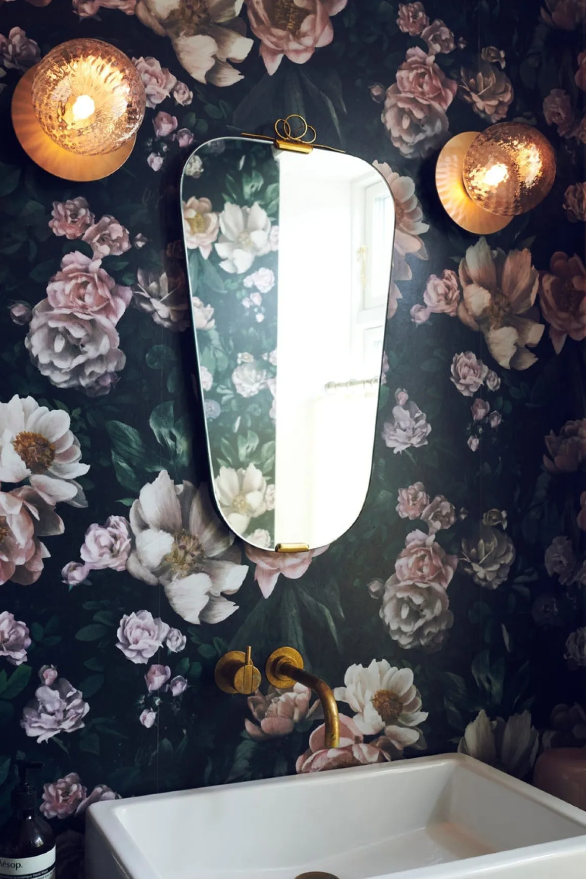 Nuura Liila 1 vegglampe/taklampe - medium - nordic gold / optikk