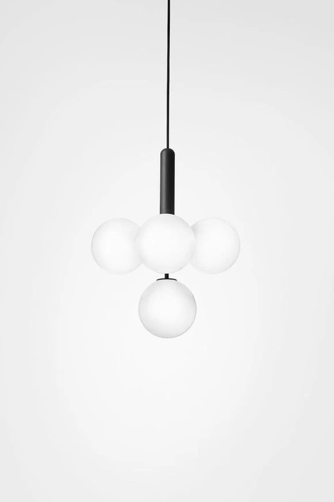 Nuura Miira 4 svart/opal