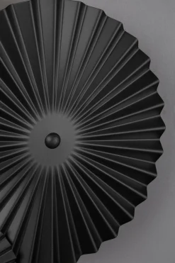 Omega vegglampe - Svart