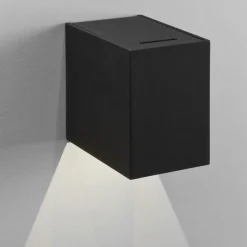 Oslo 100 vegglampe utendørs led - Svart