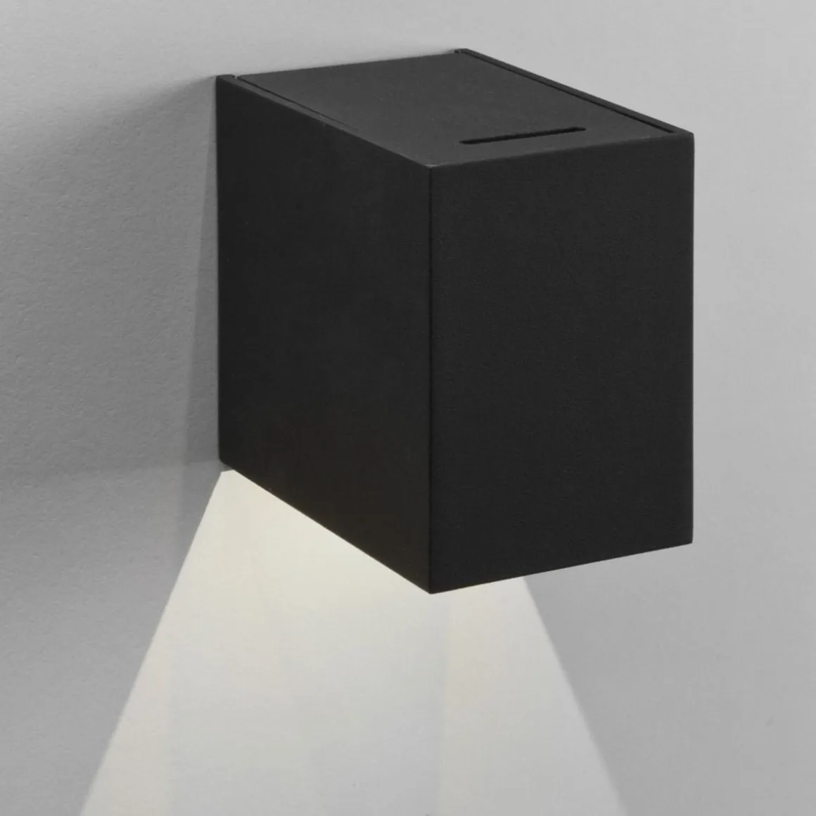 Oslo 100 vegglampe utendørs led - Svart